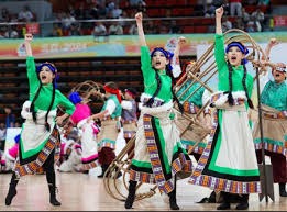 詹姆斯背打詹姆斯