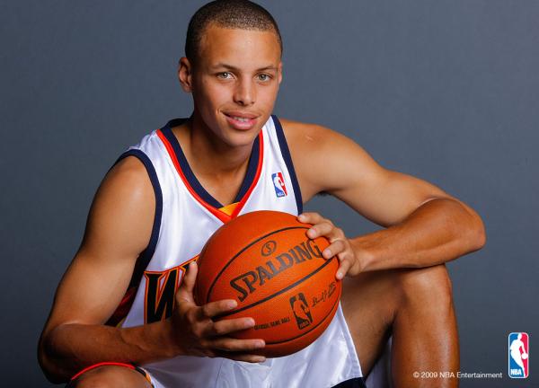 球队争抢愈 球队争抢愈